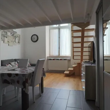 Les Volcans - Guillaume Lacoste Апартаменты *